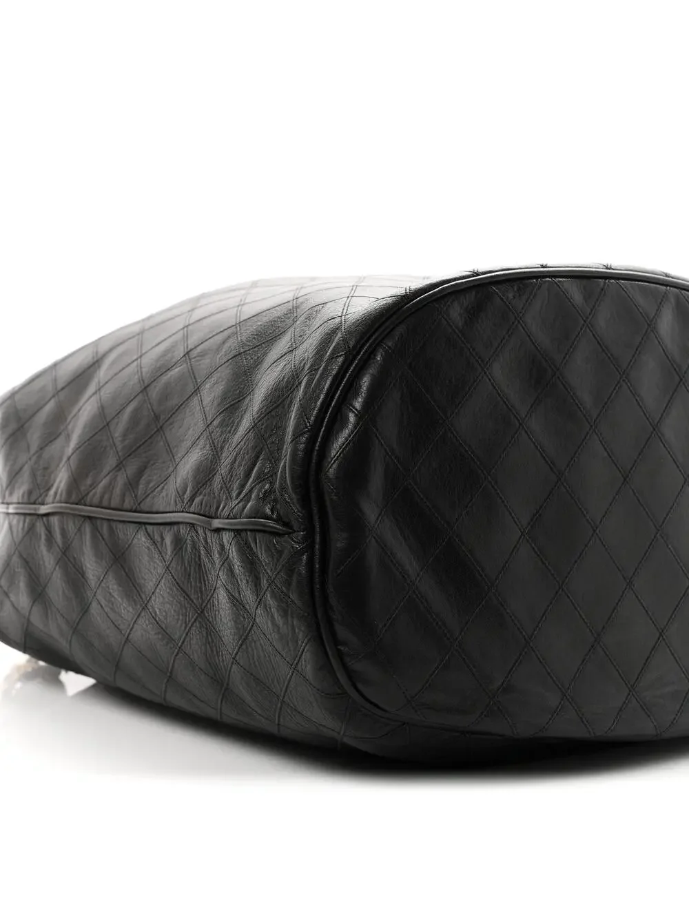 Chanel Lambskin Diamond Stitched #335673C15B
